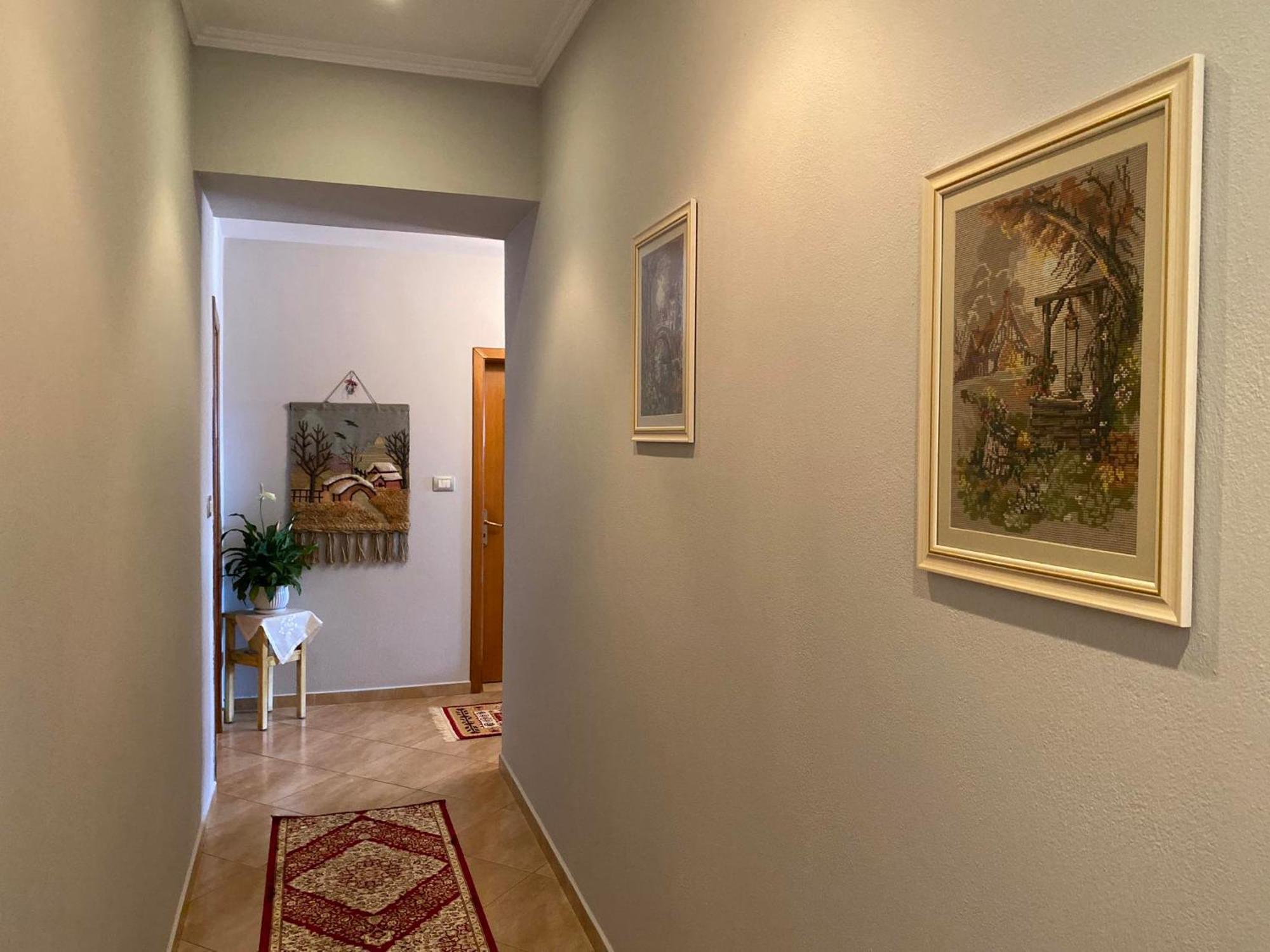 Apartment Persa