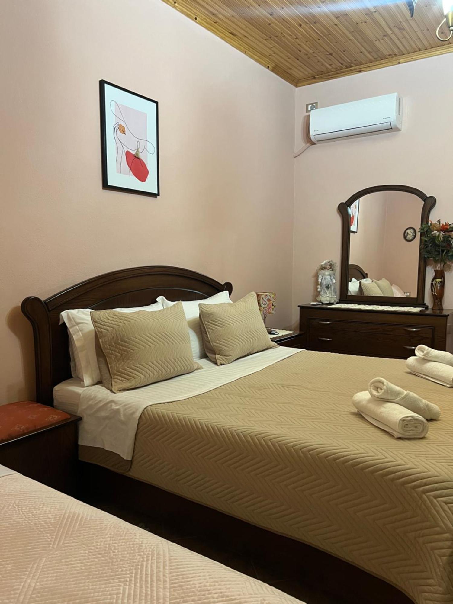 Persa Apartment Gjirokastër